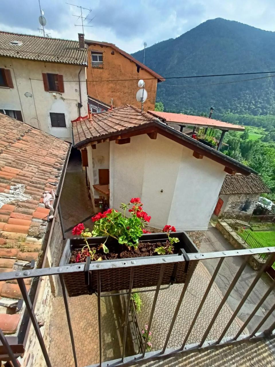Foresteria Lombarda B & B Ca' Pelitti Ganna Zewnętrze zdjęcie